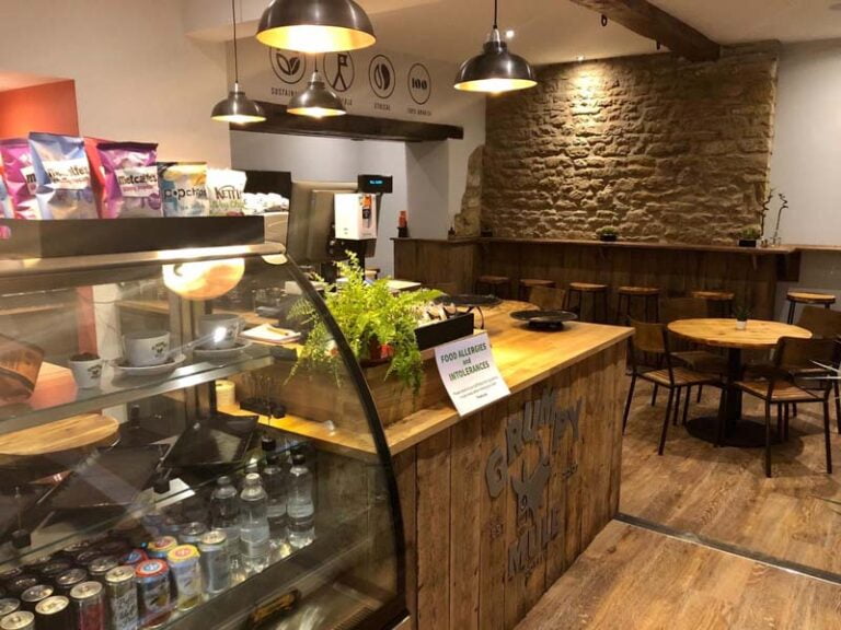 Highly rated commercial electrical contractor in Oxfordshire and the Cotswolds